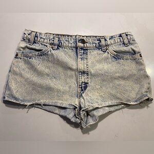 Vintage orange tag Levi’s light wash distressed High-Waist Denim jean Shorts